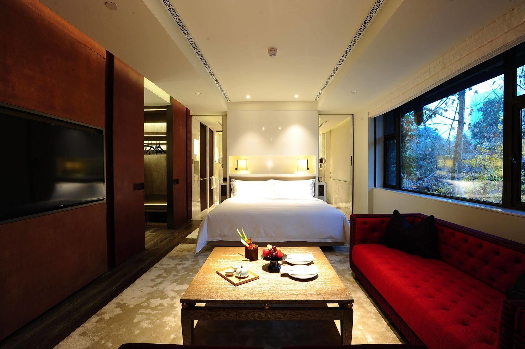 Guanyin Yiyuntai Hotel Ченду Екстер'єр фото